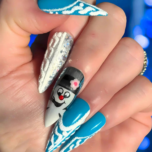 "Frosty Drippin" Press-On Nails Set - NailDaVinci